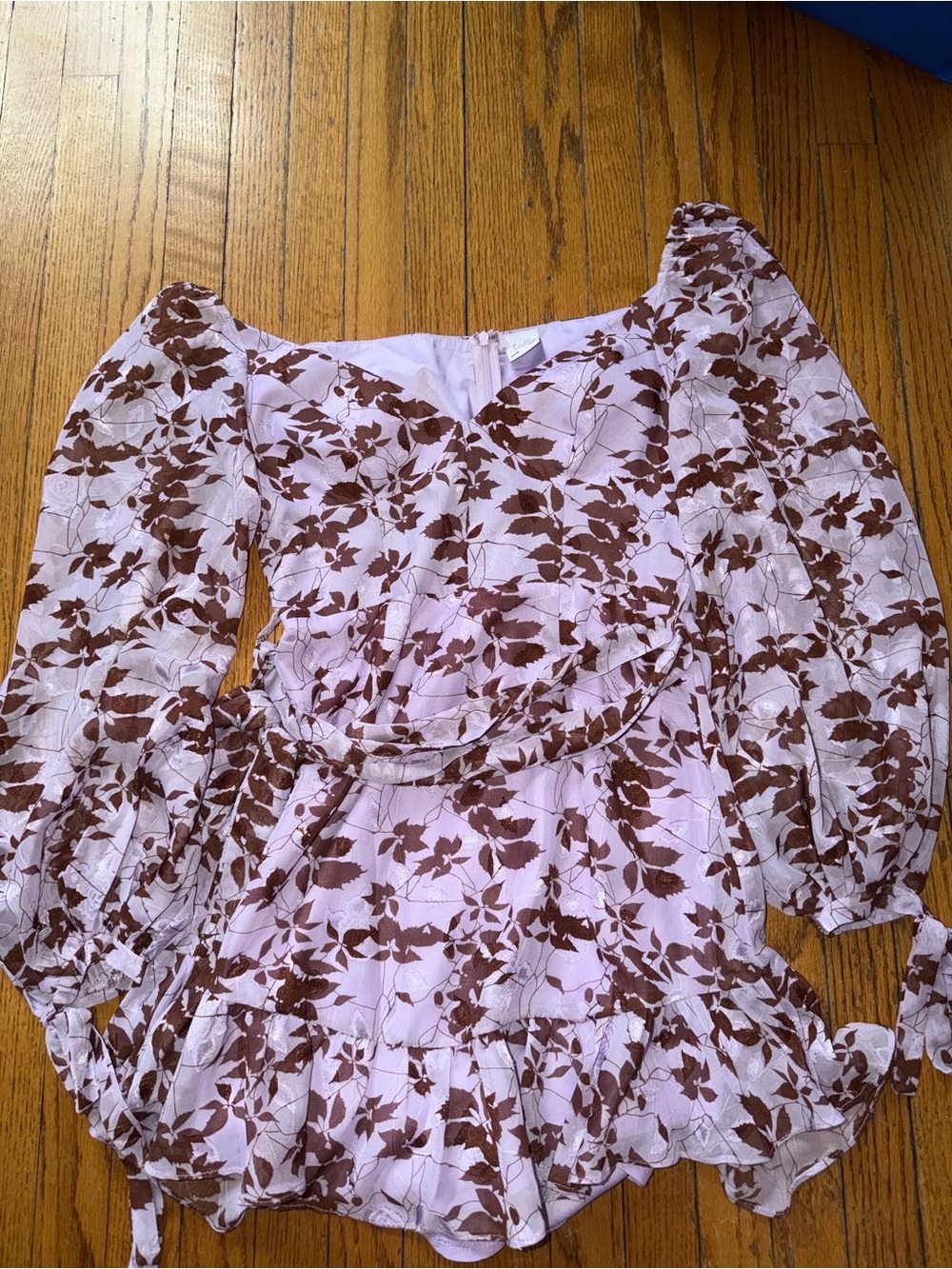 Selfie Leslie Floral Puff Sleeve Tie-Waist Blouse in Lavender and Brown - Size M